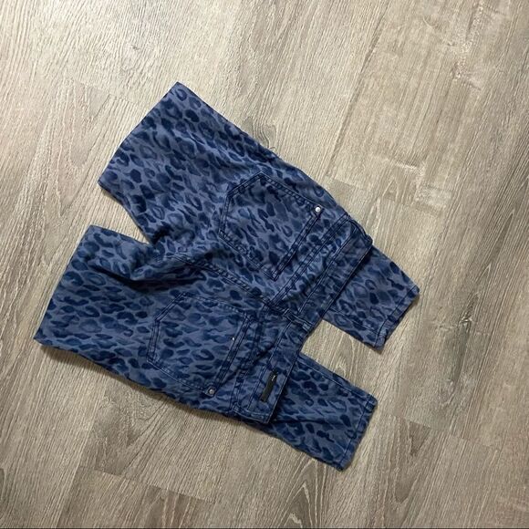 anthro PILCRO | Mid Rise Skinny Jean Leopard Blue - Picture 5 of 10